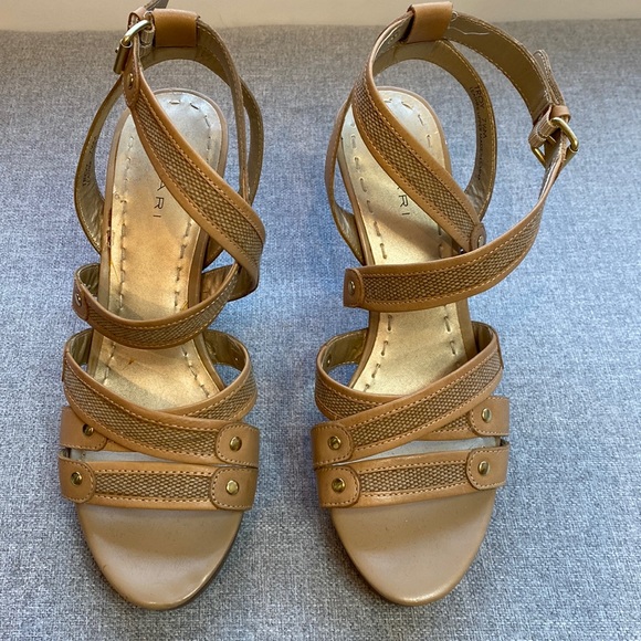 Tahari Shoes - Tahari Troy Strappy Sandal 7.5